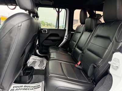 2020 Jeep Wrangler Unlimited Sahara Altitude