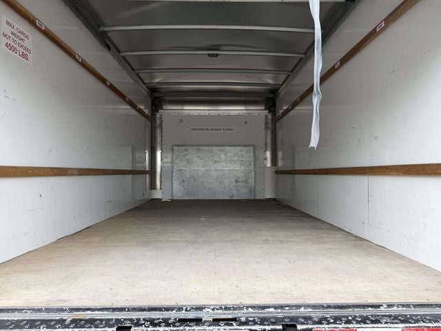 2023 Ford E-350SD Base Cutaway