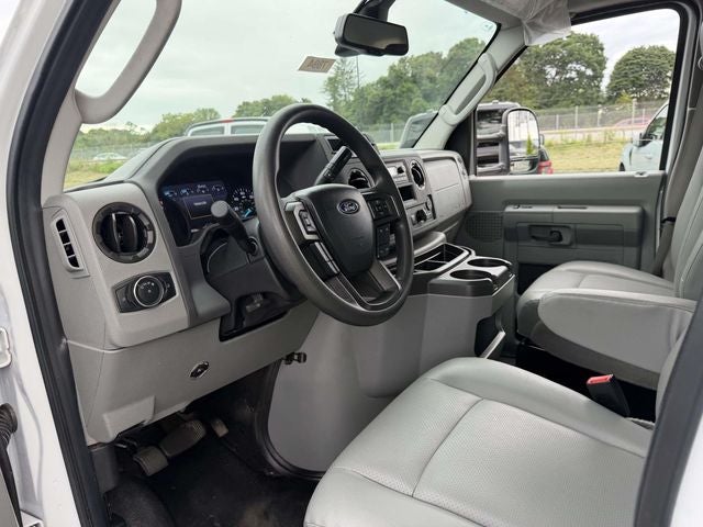 2023 Ford E-350SD Base Cutaway
