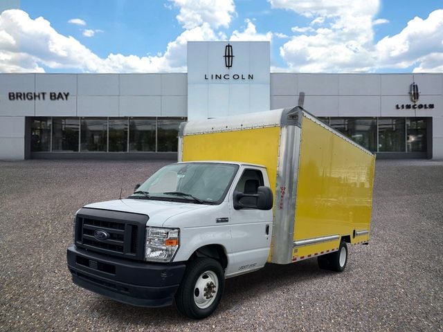 2023 Ford E-350SD Base Cutaway