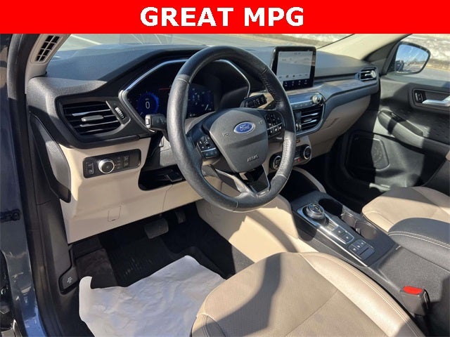 2020 Ford Escape Titanium Hybrid