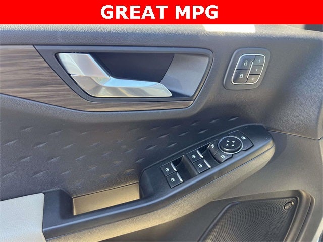 2020 Ford Escape Titanium Hybrid