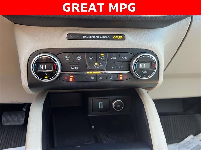 2020 Ford Escape Titanium Hybrid