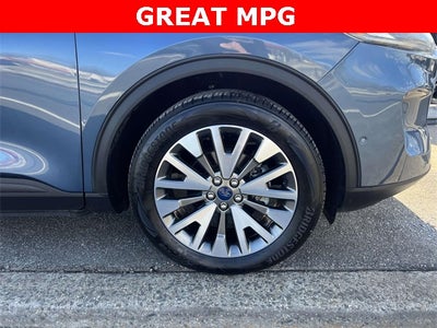 2020 Ford Escape Titanium Hybrid