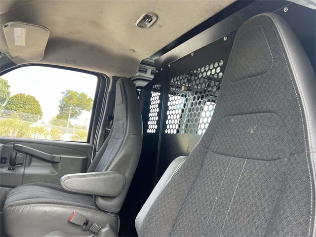 2023 GMC Savana 2500 Work Van