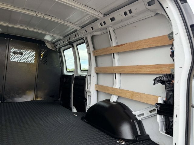2025 GMC Savana 2500 Work Van