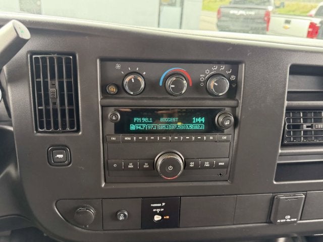 2025 GMC Savana 2500 Work Van