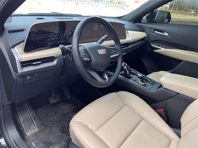 2025 Cadillac XT4 Premium Luxury