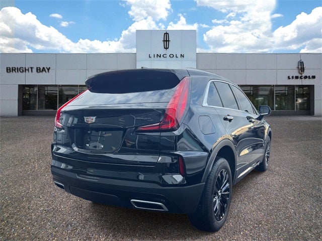 2025 Cadillac XT4 Premium Luxury