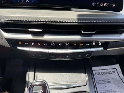 2024 Cadillac XT4 Premium Luxury