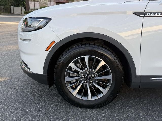 2022 Lincoln Nautilus Standard