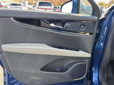 2021 Lincoln Nautilus Reserve