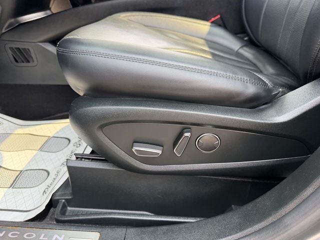 2022 Lincoln Nautilus Reserve V6