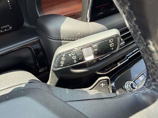 2023 Lincoln Nautilus Reserve V6
