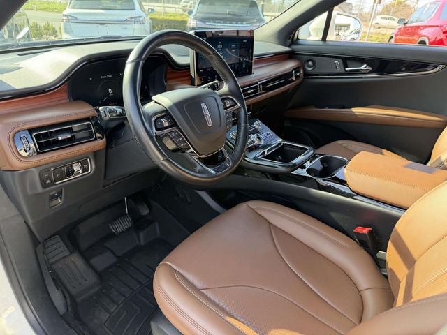 2023 Lincoln Nautilus Reserve V6