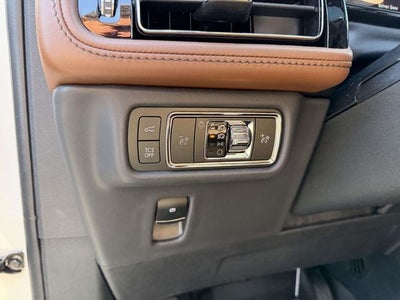 2023 Lincoln Nautilus Reserve V6