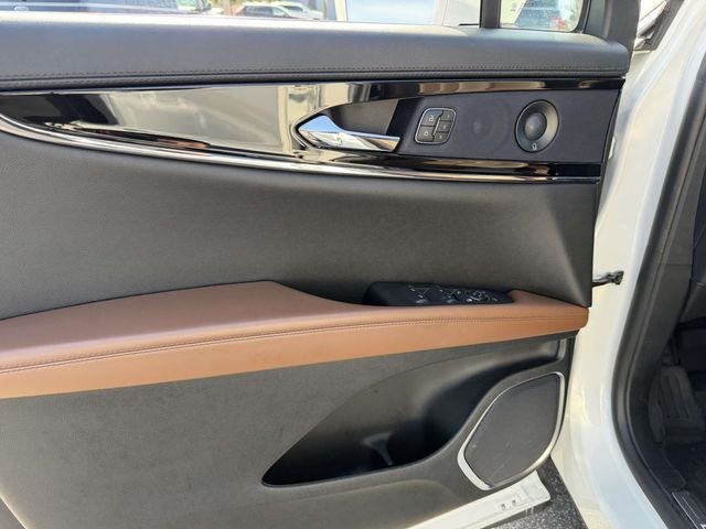2023 Lincoln Nautilus Reserve V6
