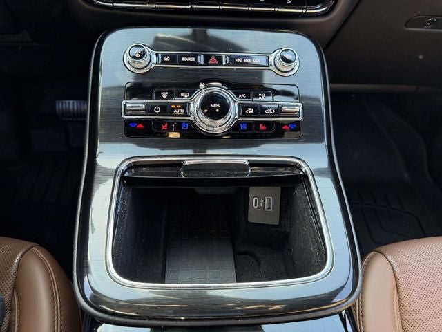 2023 Lincoln Nautilus Reserve V6