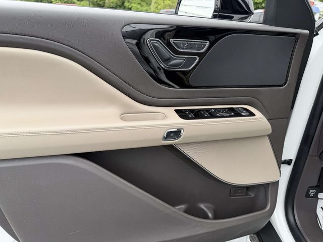 2023 Lincoln Aviator Standard