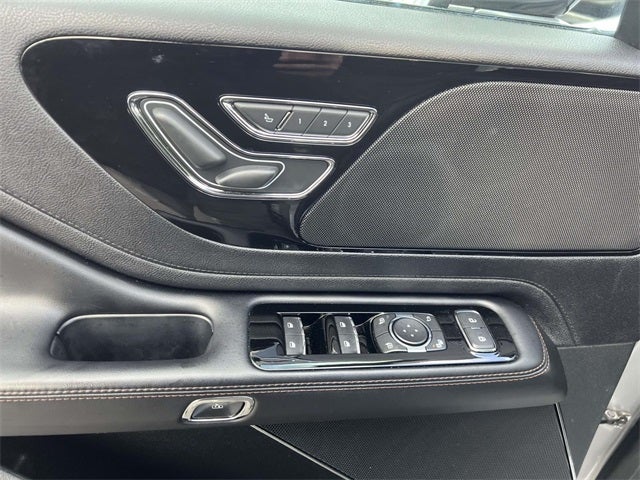 2023 Lincoln Aviator Standard