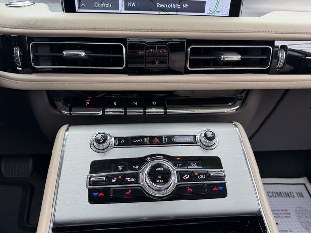 2023 Lincoln Aviator Standard