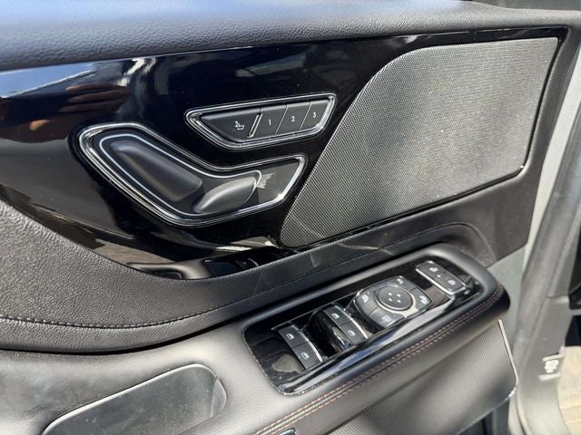 2023 Lincoln Aviator Standard