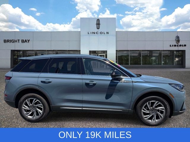 2023 Lincoln Corsair Standard