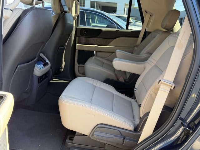 2022 Lincoln Navigator Standard
