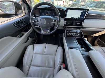 2022 Lincoln Navigator Standard