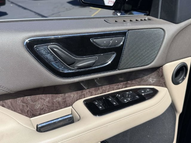 2022 Lincoln Navigator Standard