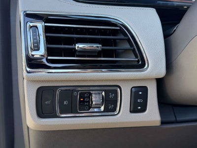2022 Lincoln Navigator Standard