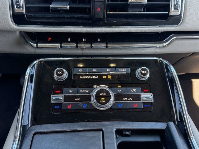 2022 Lincoln Navigator Standard