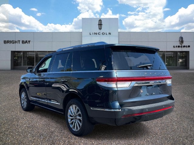 2022 Lincoln Navigator Standard