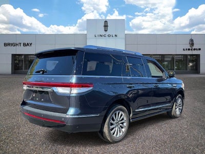 2022 Lincoln Navigator Standard