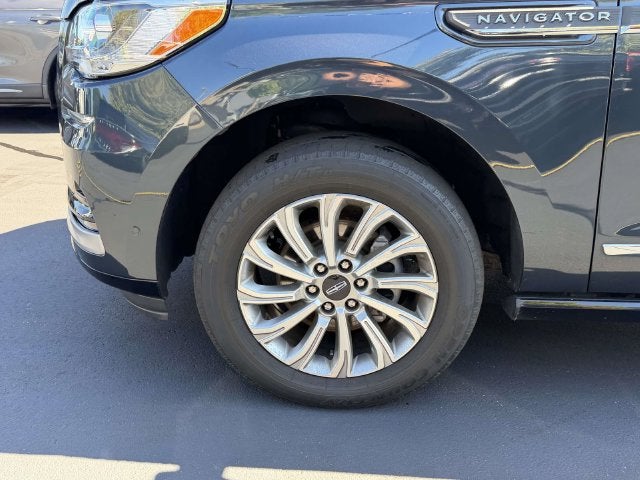 2022 Lincoln Navigator Standard