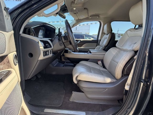 2022 Lincoln Navigator Standard