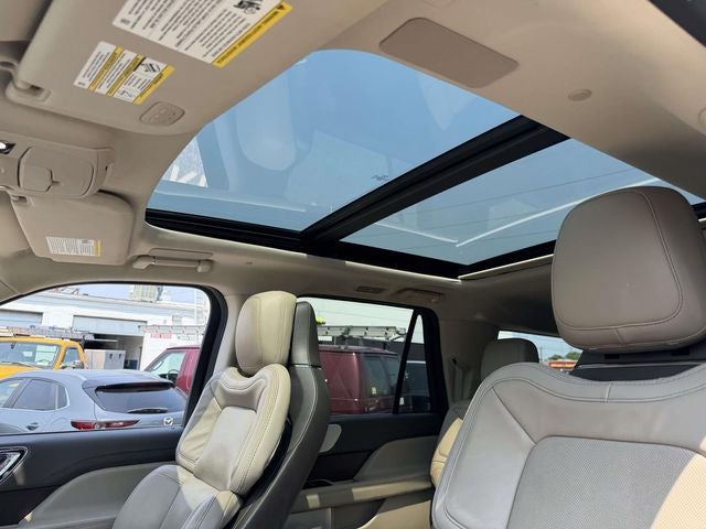 2022 Lincoln Navigator L Reserve