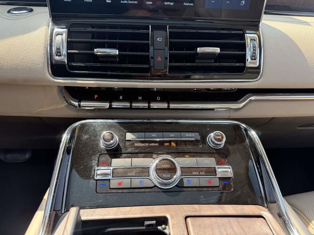 2022 Lincoln Navigator L Reserve