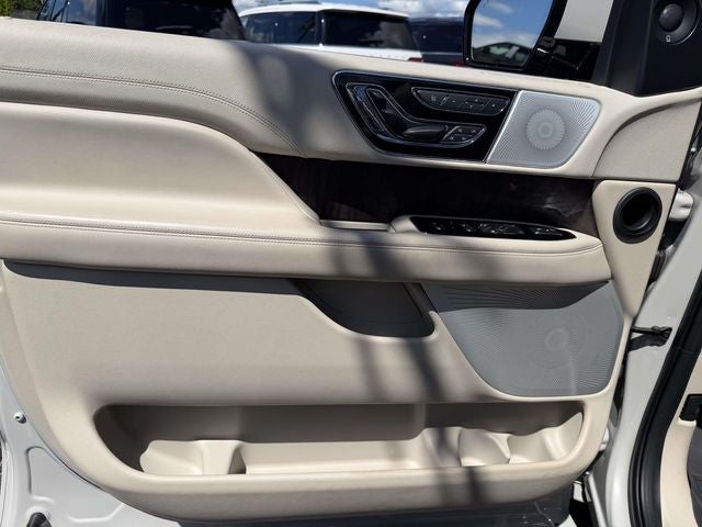 2021 Lincoln Navigator L Reserve