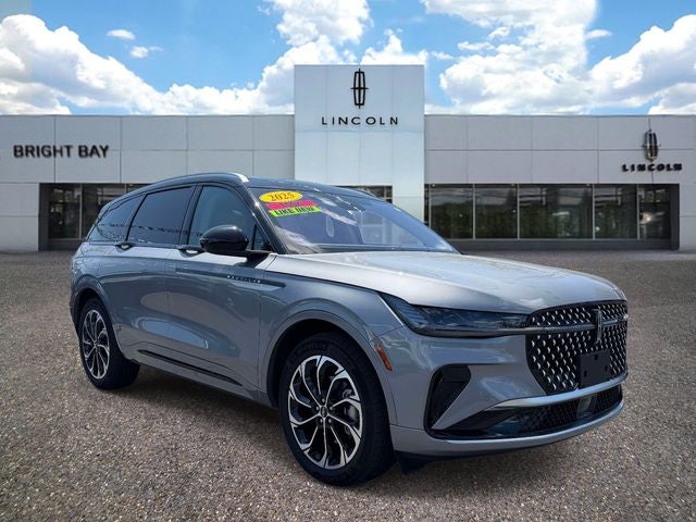 2025 Lincoln Nautilus Reserve