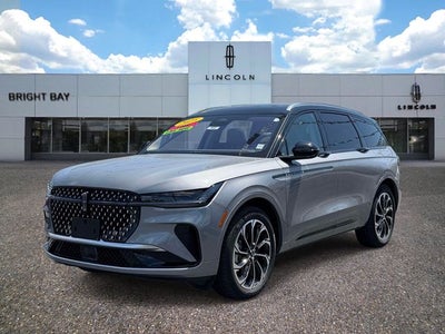 2025 Lincoln Nautilus Reserve