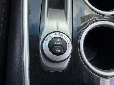 2015 Nissan Pathfinder SV