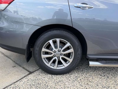 2015 Nissan Pathfinder SV