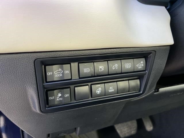 2023 Toyota Tundra Hybrid Capstone