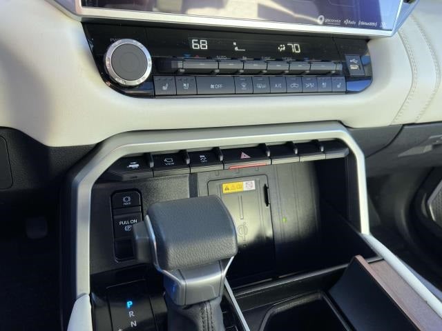 2023 Toyota Tundra Hybrid Capstone