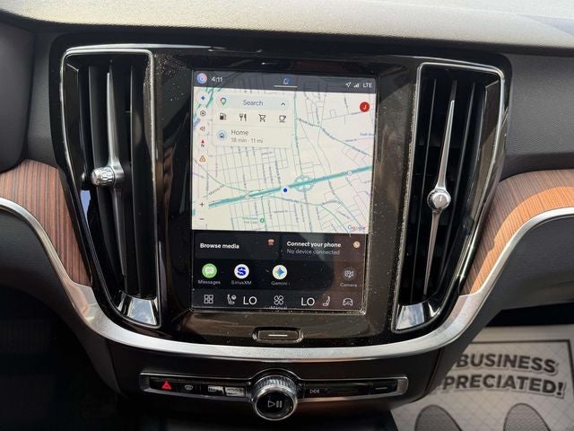 2023 Volvo S60 B5 Plus Dark Theme