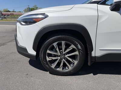 2023 Toyota Corolla Cross XLE