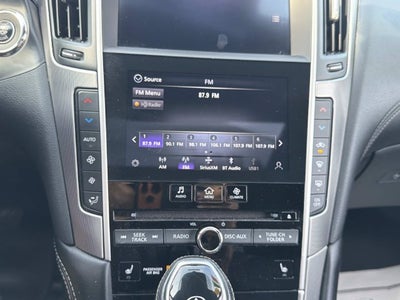 2022 INFINITI Q60 LUXE