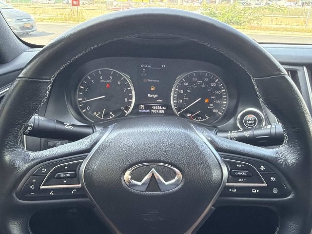 2022 INFINITI Q60 LUXE