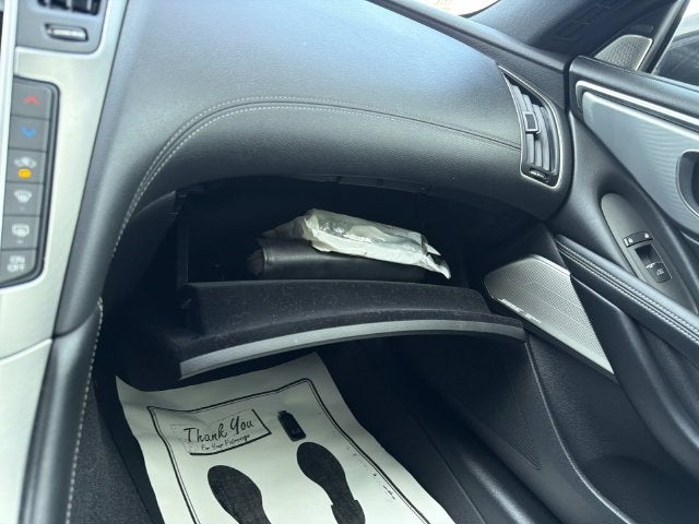 2022 INFINITI Q60 LUXE